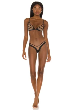 Forget Me Not Thong Black -Nike Store GSQR WI2 V4