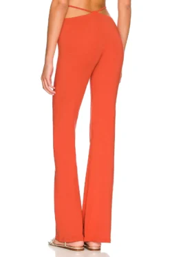 Jessie Pant Bittersweet -Nike Store INDA WP130 V3