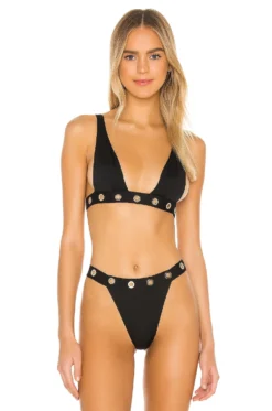 Deep U Halter Bikini Top Black 10 Deep U Halter Bikini Top Black -Nike Store MHAN WX2 V1 1