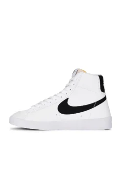 Nike Blazer Mid '77 Next Nature Sneaker White & Black 10 Nike Blazer Mid '77 Next Nature Sneaker White & Black -Nike Store NIKR WZ902 V5
