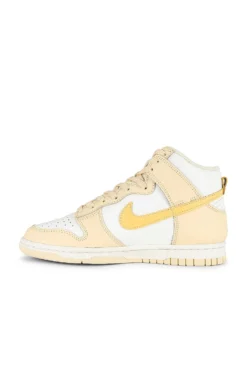 Nike Dunk High Sneaker Pale Vanilla, Topaz Gold, & Sail 10 Nike Dunk High Sneaker Pale Vanilla, Topaz Gold, & Sail -Nike Store NIKR WZ904 V5