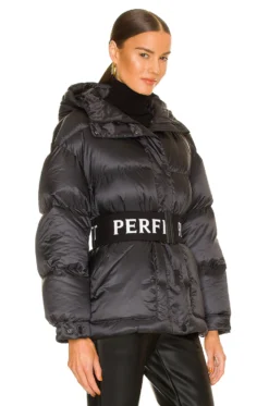 Over Size Parka II Black & Snow White -Nike Store PMOM WO8 V4