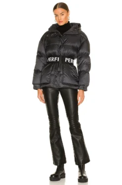 Over Size Parka II Black & Snow White -Nike Store PMOM WO8 V6