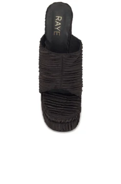 Stand Platform Black 8 Stand Platform Black -Nike Store RAYE WZ2201 V4