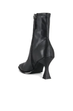 Paragon Bootie Black -Nike Store SEYC WZ535 V3