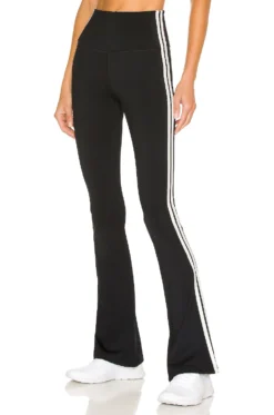Raquel High Waist Techflex Flare Legging Vintage White & Black -Nike Store SPLR WP113 V1