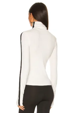 Jackson Rib Turtleneck Vintage White & Black -Nike Store SPLR WS55 V3