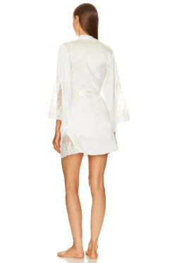 Silk Serena Lace Robe White -Nike Store TODR WI3 V4