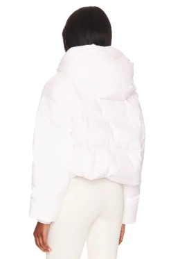 Raylin Puffer Jacket White 8 Raylin Puffer Jacket White -Nike Store VELVET WO390 V4