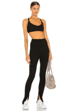 Ribbed Curve Bra Black -Nike Store YEAR WI42 V4